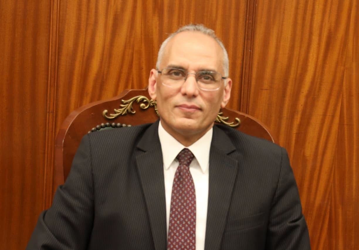 الدكتور ممدوح معوض